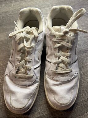 Nike Court Royale 2 Low White Leather Sneakers Men's Size 11 AO1775-100